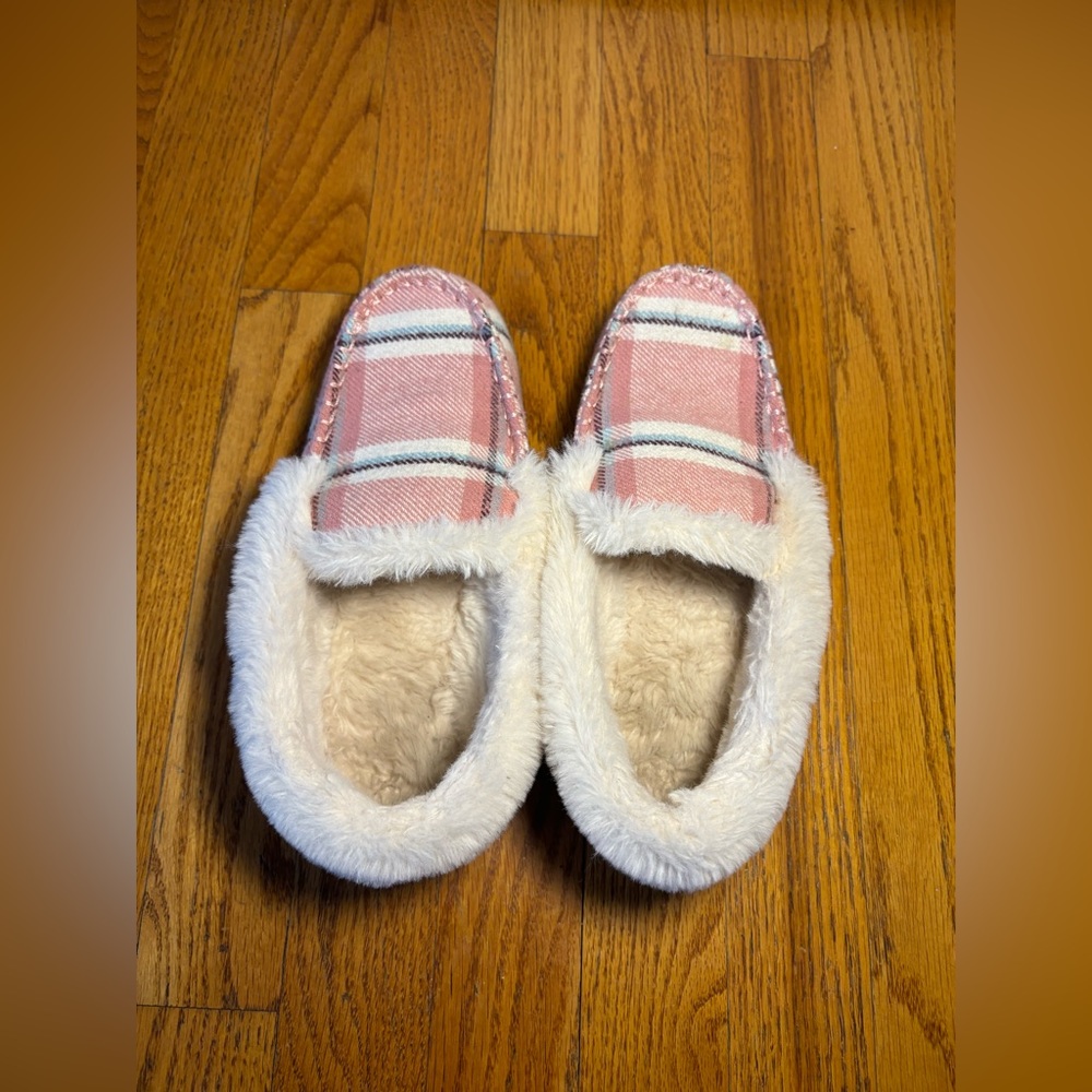Fuzzy slippers - Picture 4 of 5